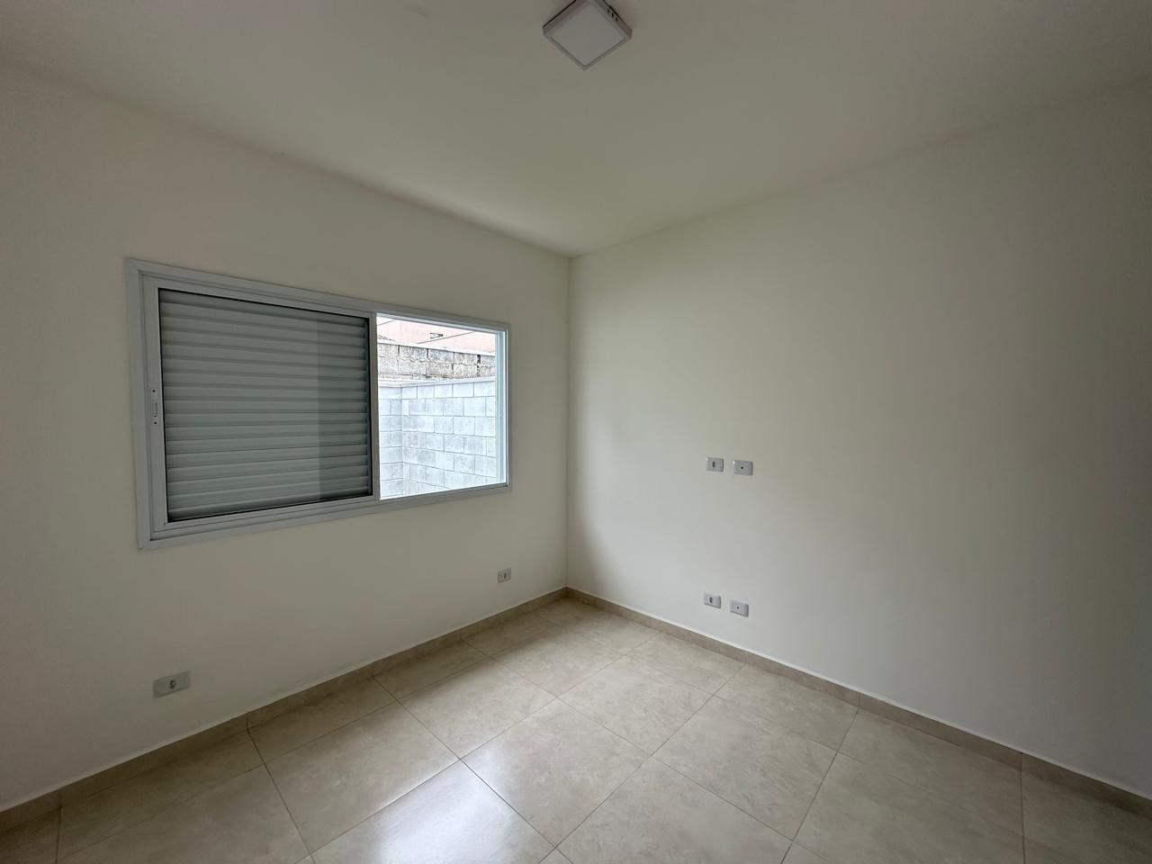 Casa nova no Bairro dos Golfinhos, 2 dormitórios