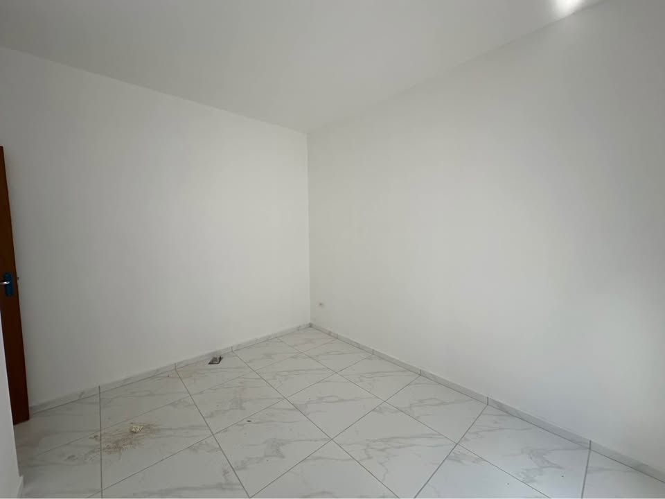 Casa nova com 2 Dormitórios no Golfinhos, Caraguatatuba-SP - Foto 2