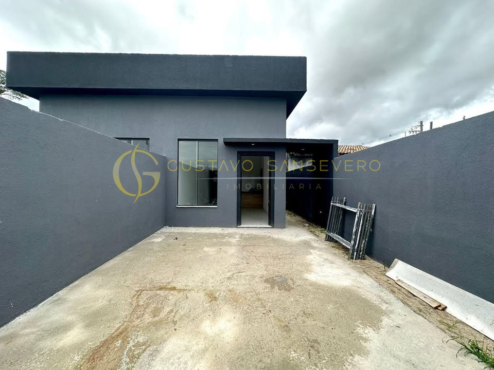 Belíssima casa padrão localizada no bairro Golfinho, em Caraguatatuba, Com área total de 135m² e área útil de 63m². - Foto 2