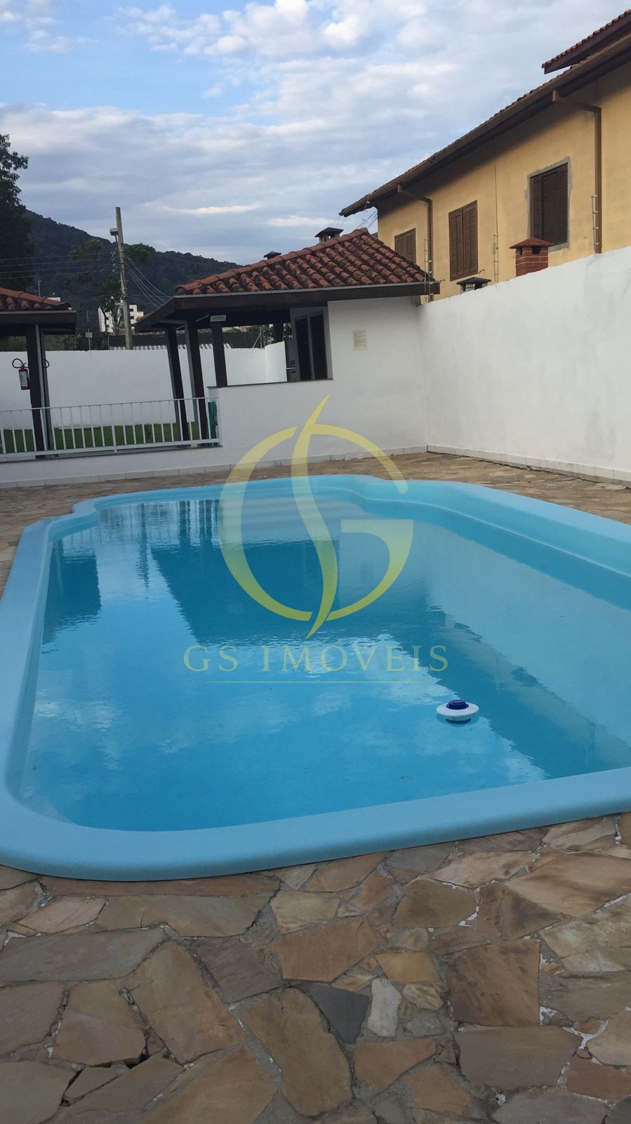 APARTAMENTO CONDOMÍNIO BARBARA 