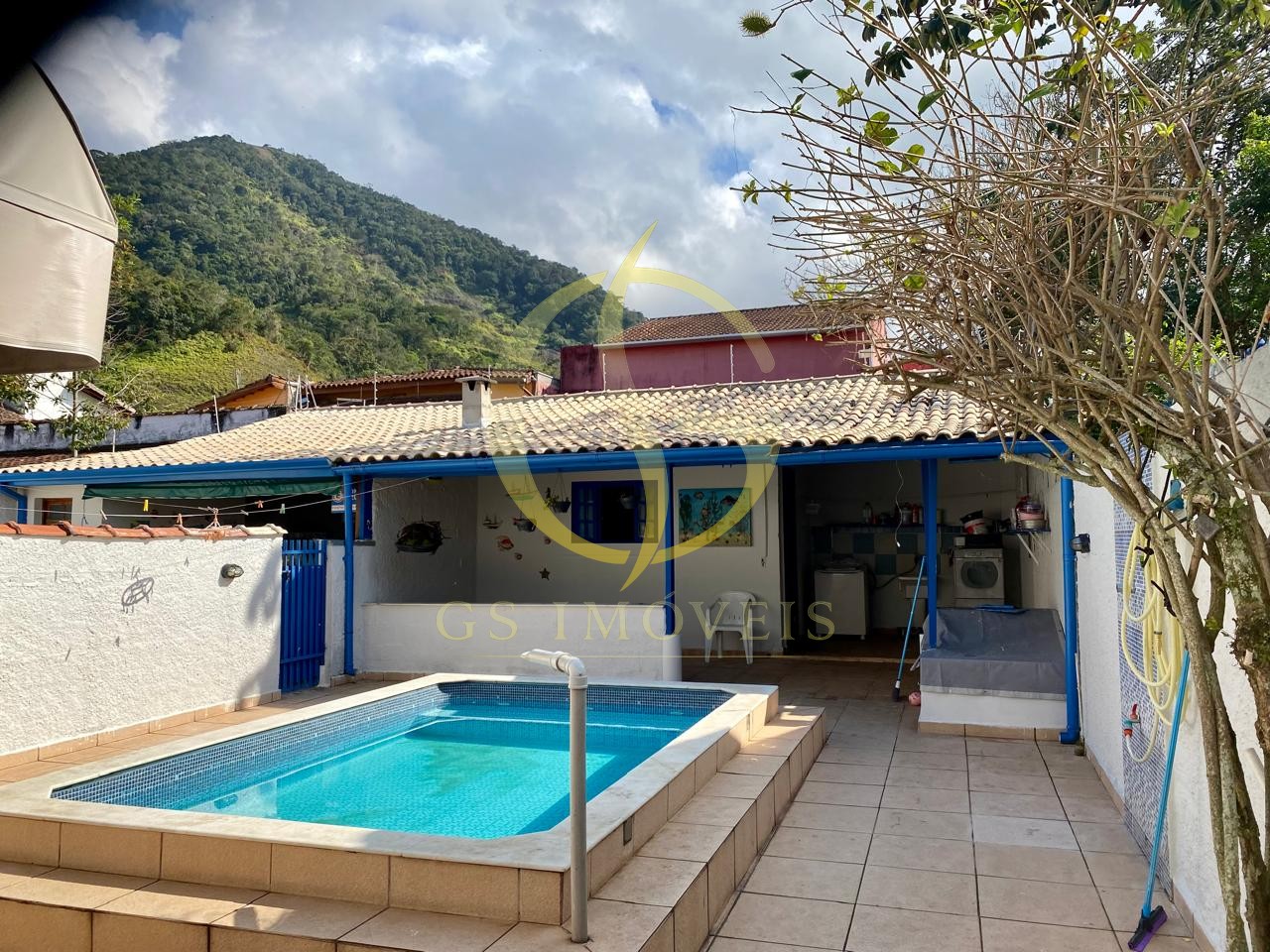 CASA CIDADE JARDIM COM PISCINA 