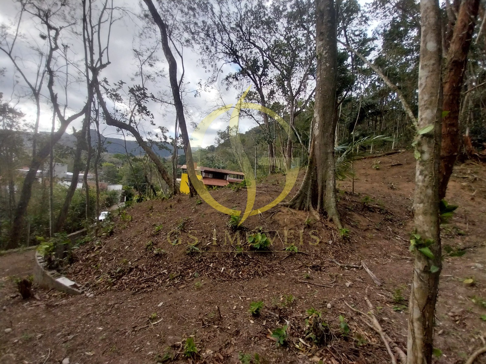 TERRENO EM CONDOMINIO PROXIMO A PRAIA BRAVA - Foto 3