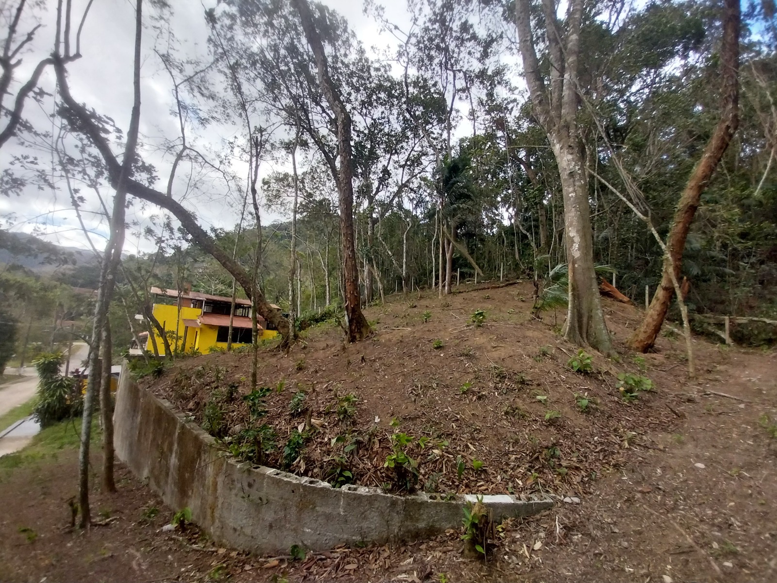 TERRENO EM CONDOMINIO PROXIMO A PRAIA BRAVA  - Foto 4