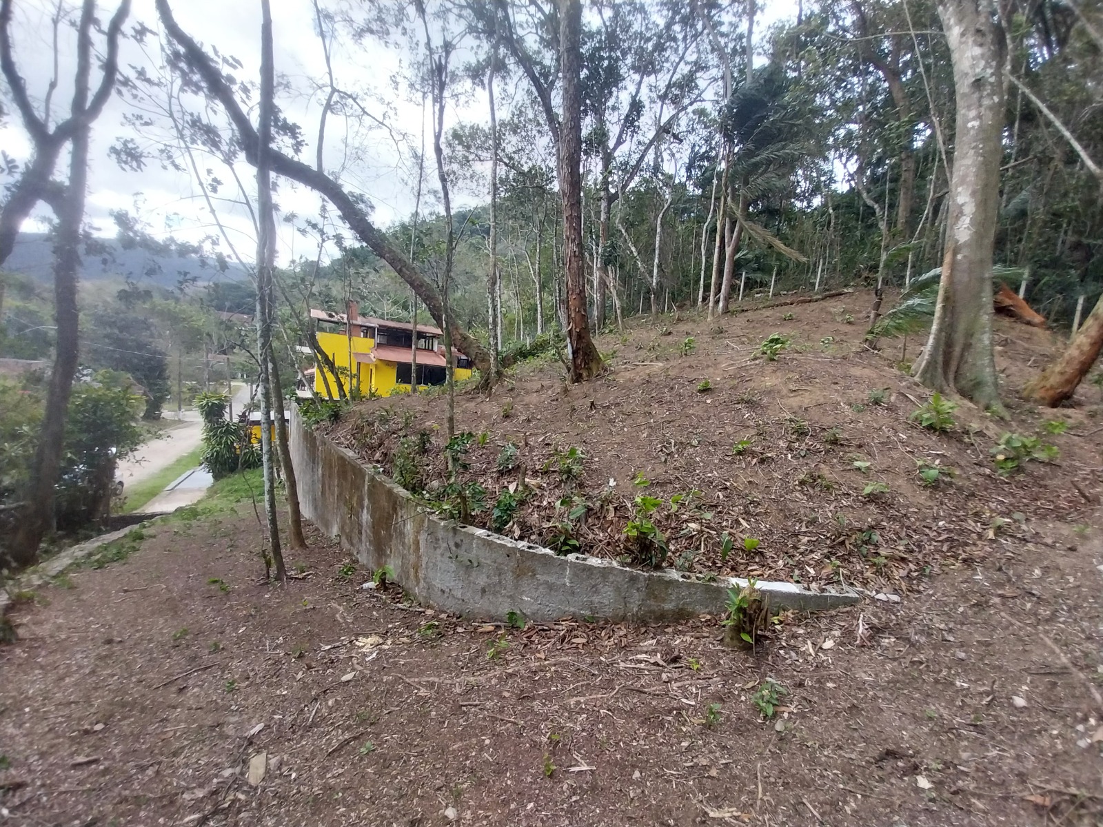 TERRENO EM CONDOMINIO PROXIMO A PRAIA BRAVA  - Foto 2