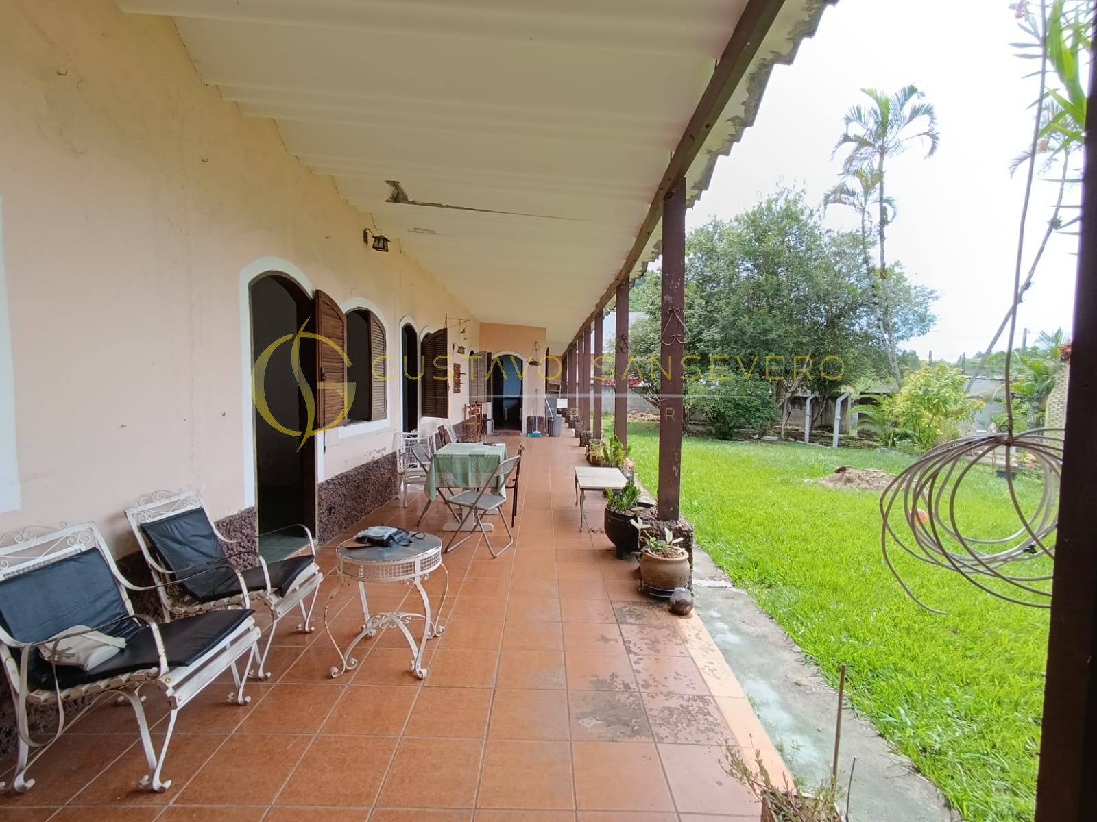 Casa à venda na região Central de Caraguatatuba, SP com 750m² de terreno, piscina e um maravilhoso quintal - Foto 3