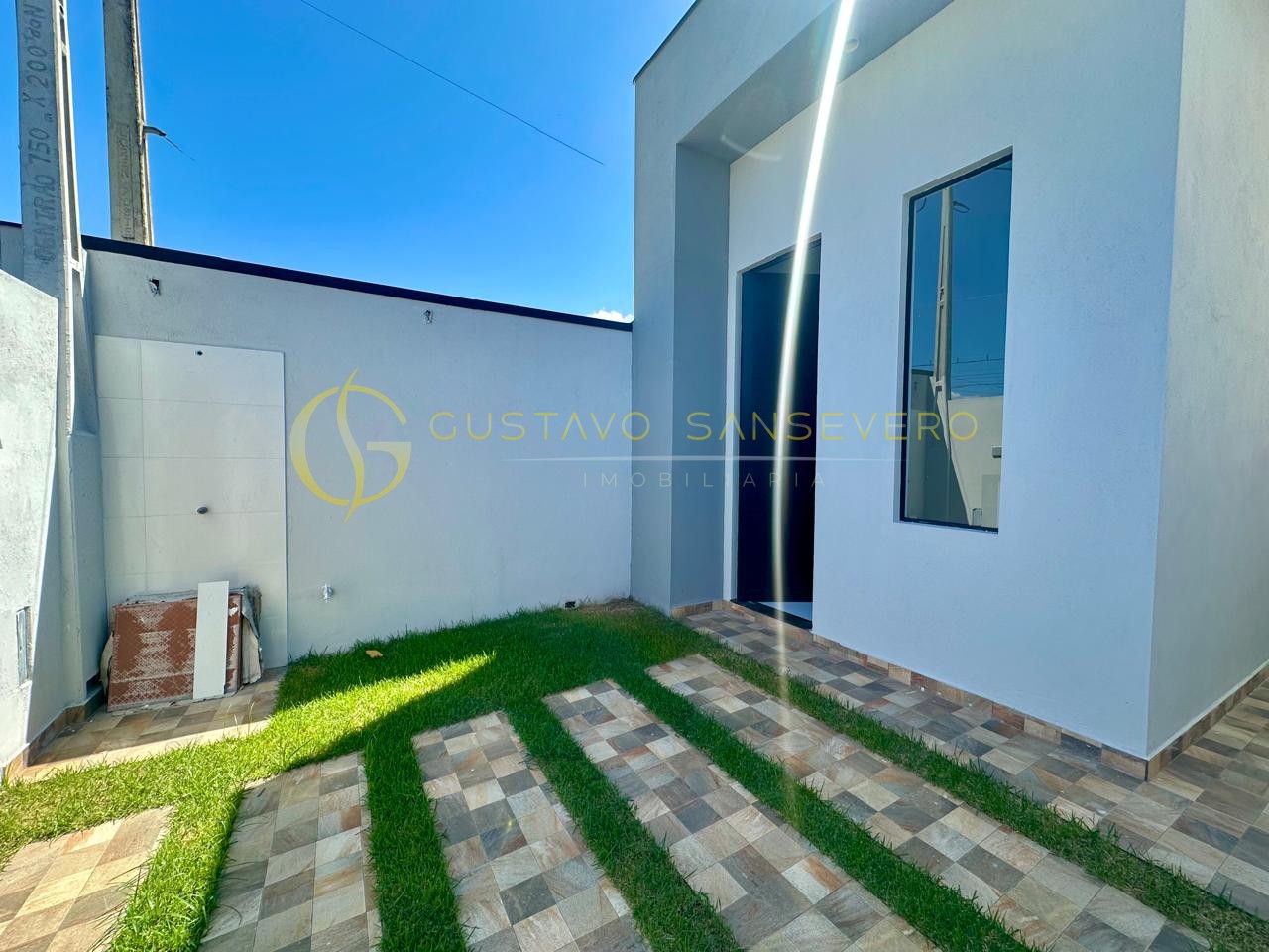 Casa | Venda | R$ 430.000 | Golfinhos | 3 quartos