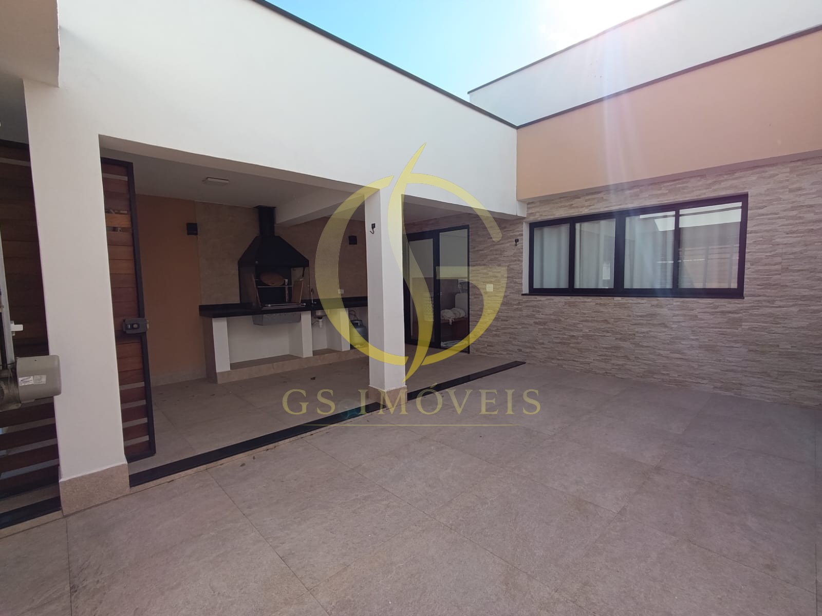 Casa nova com acabamento alto padrão à venda no bairro Caputera em Caraguatatuba, SP - Foto 3