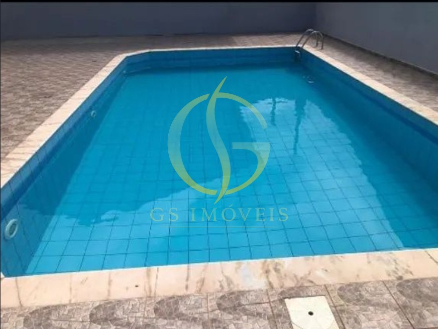 Casa mobiliada em condomínio com piscina em Massaguaçu