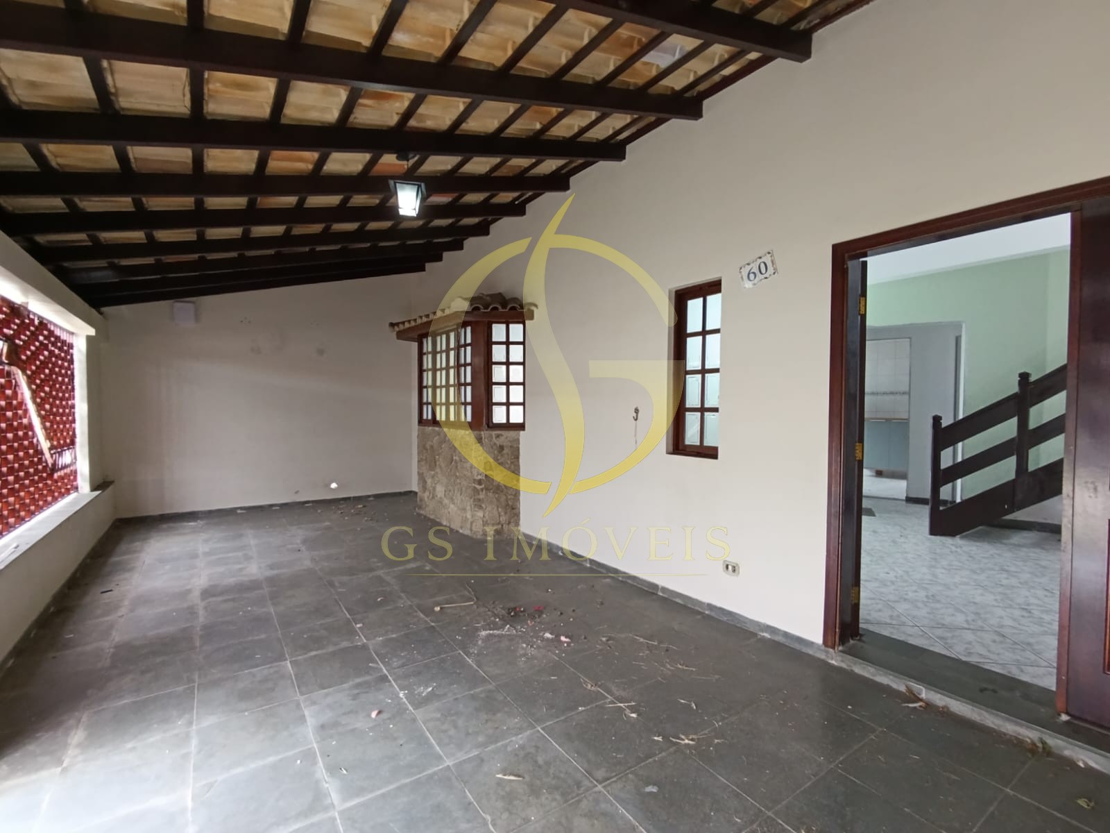 Sobrado à venda no centro da cidade com piscina, área gourmet, 460m² de terreno e 320m² de área construída - Foto 2