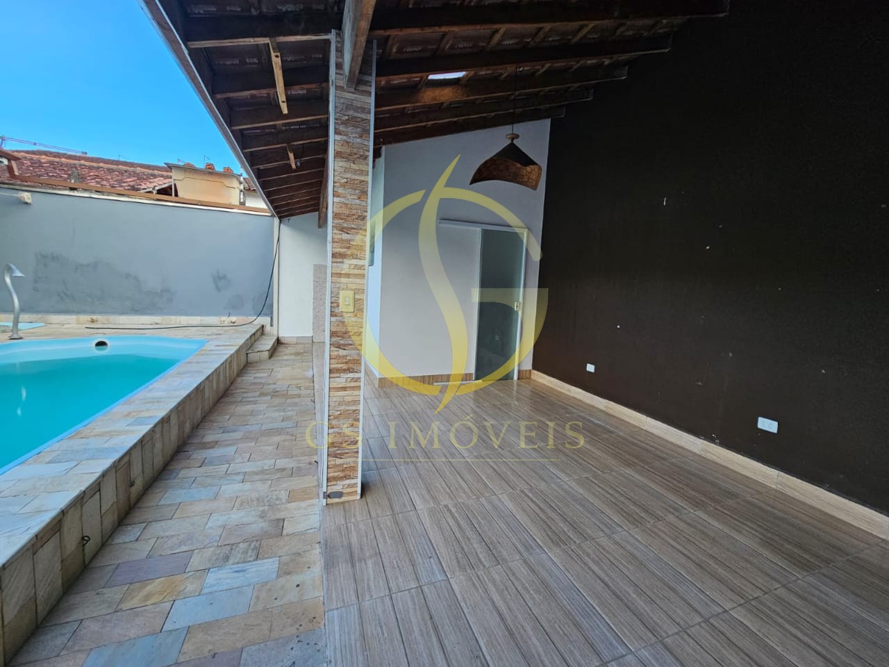 Casa à venda no bairro Martim de Sá em Caraguatatuba, SP - 4 dormitórios, 1 suíte - Foto 2