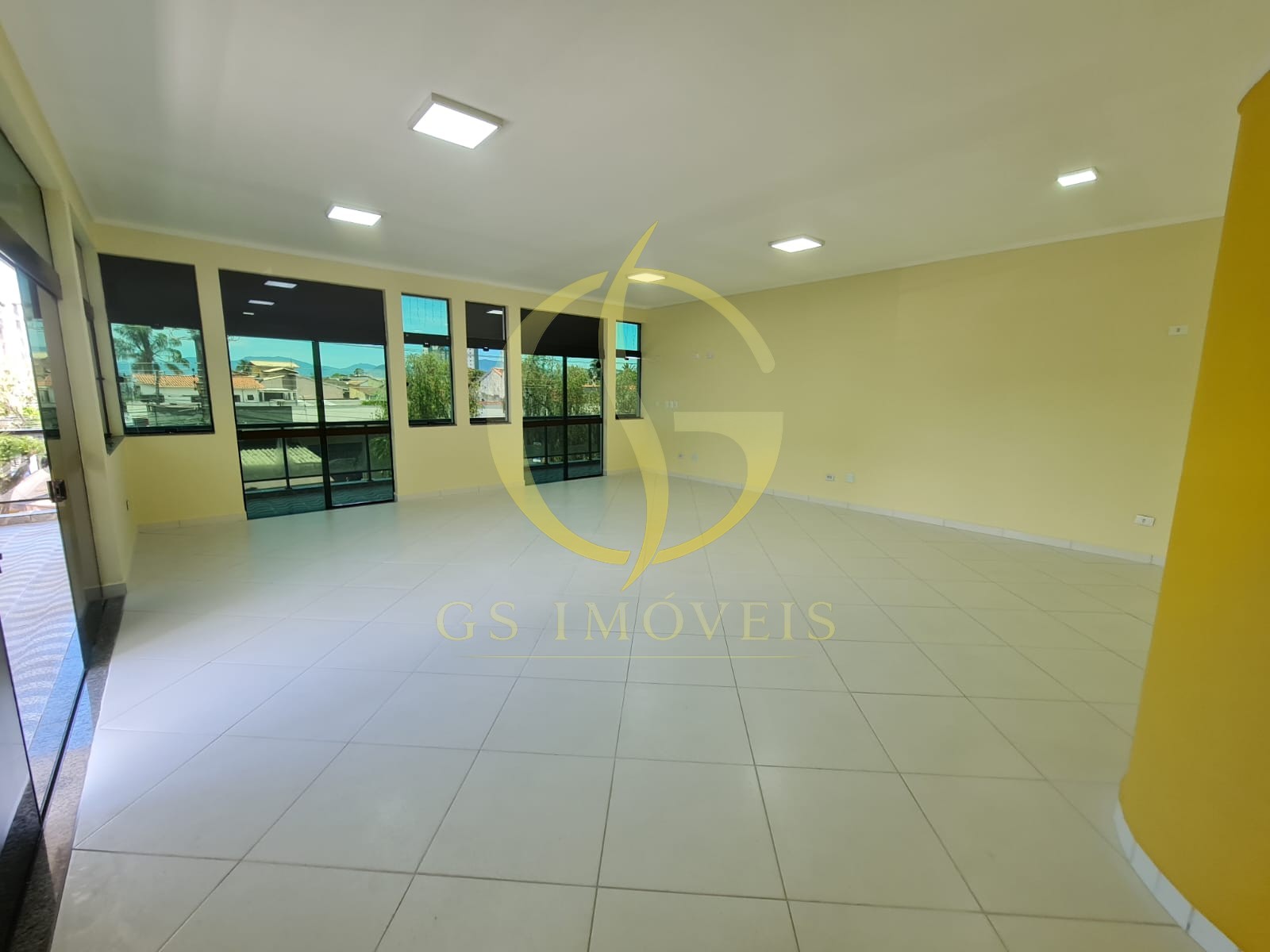 Sala comercial para locação com 100m² no Centro - Foto 2