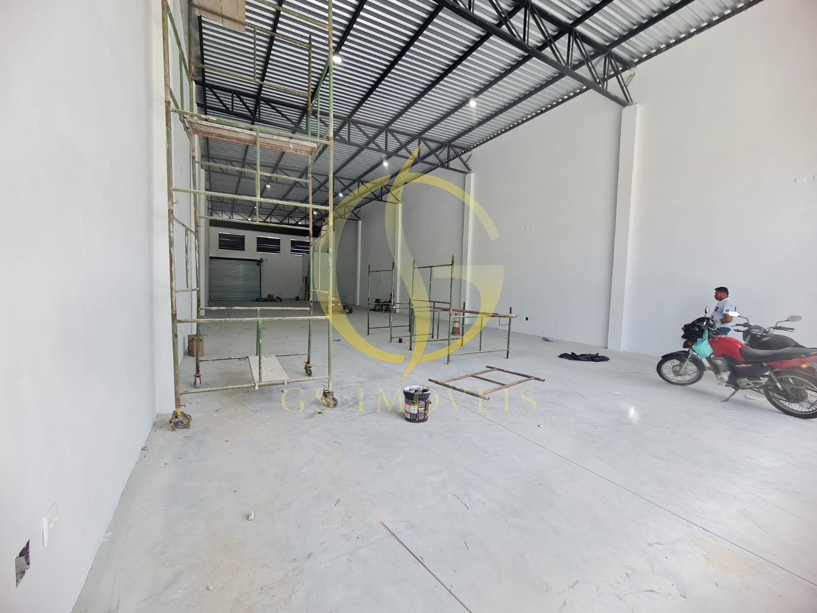 Galpão com 400m² em frente a Rodovia no Jardim Britânia1 - Foto 3