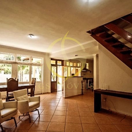 Sobrado à venda na Martim de Sá, poucos metros da praia - Foto 2