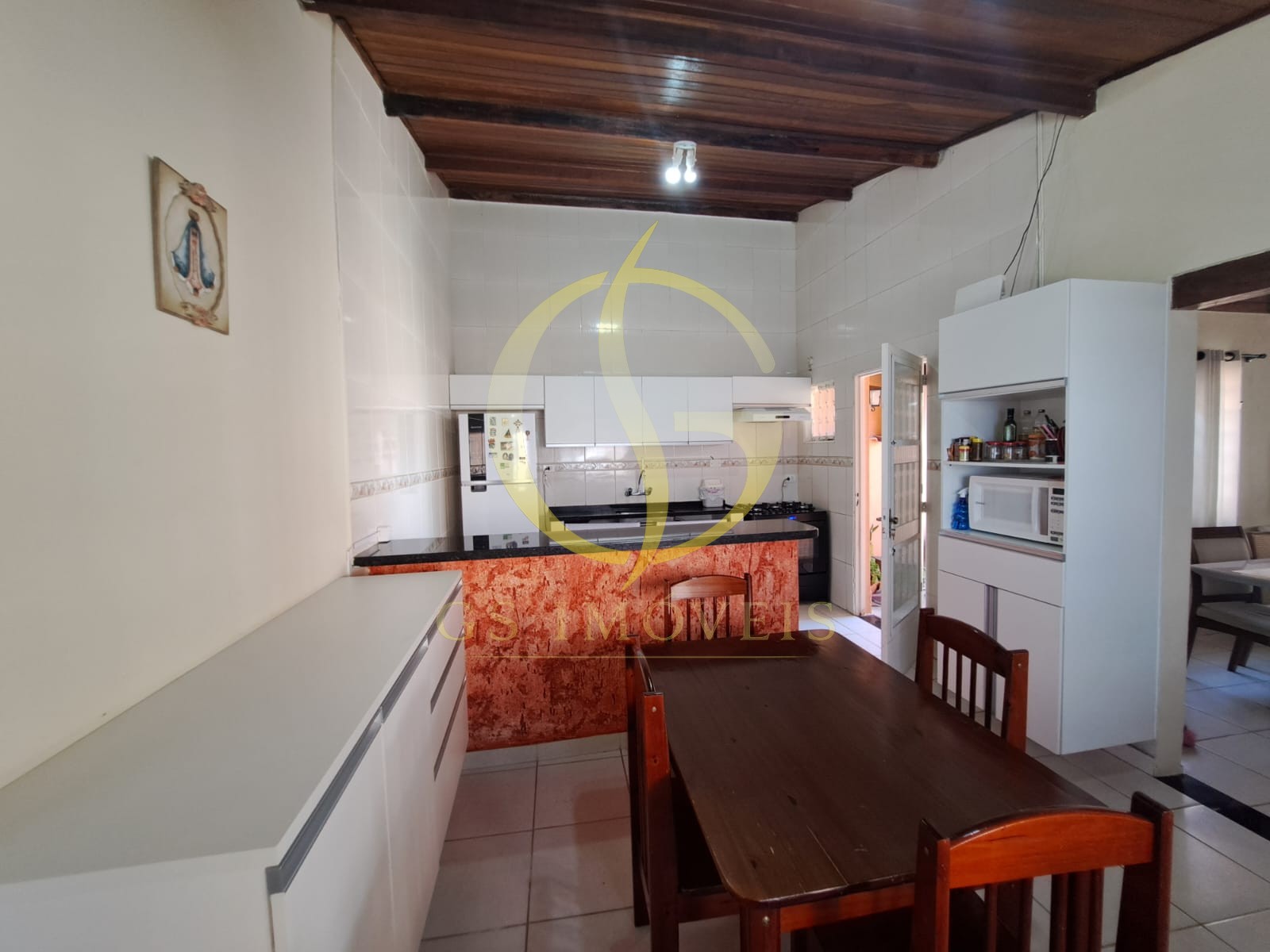 Casa à venda no bairro Caputera em Caraguatatuba, SP com 05 dormitórios, sendo 01 suíte sala ampla - Foto 4