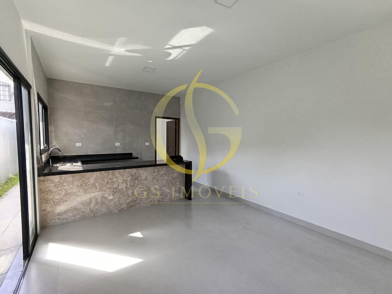 Casa  térrea NOVA á venda com 2 dormitórios sendo 1 suíte no bairro Golfinhos - Foto 4