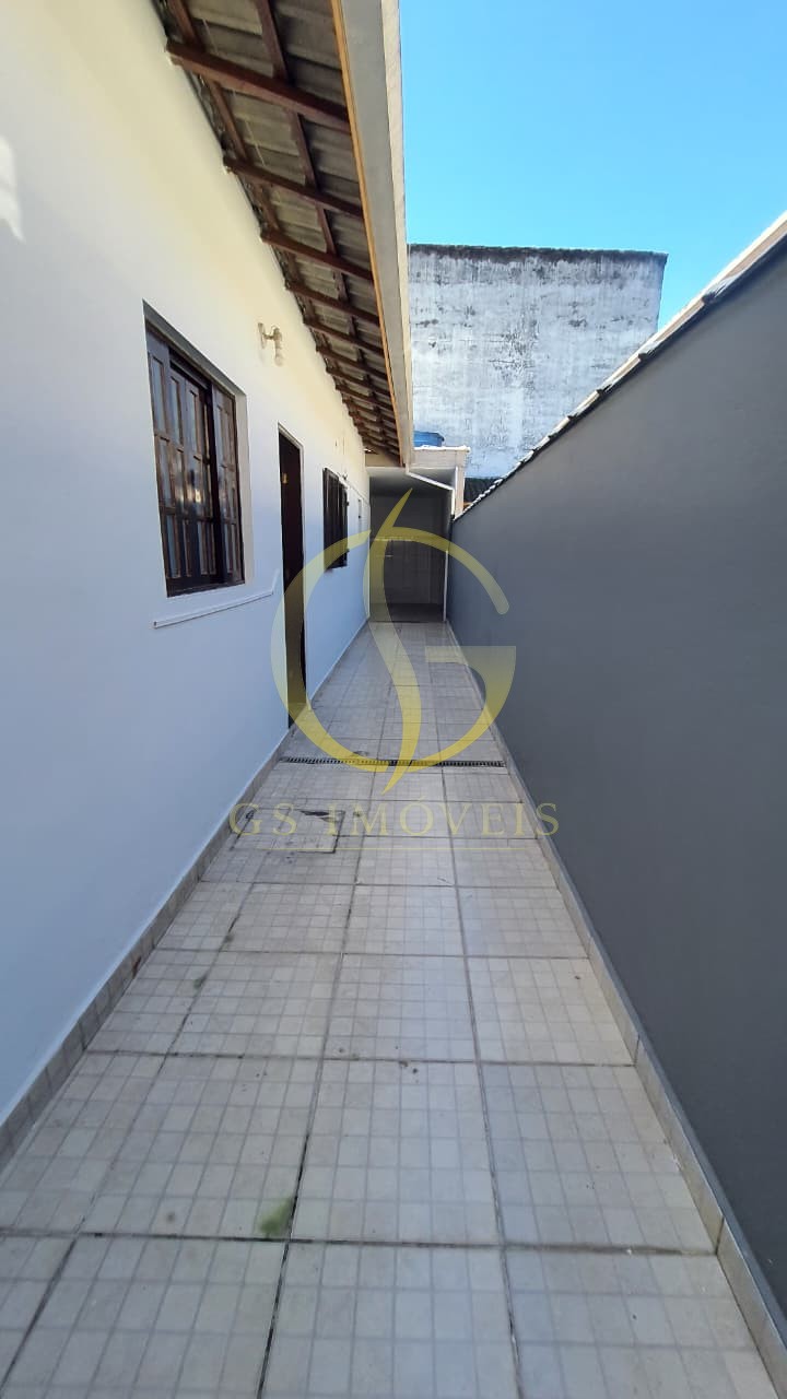 OPORTUNIDADE: Casa à Venda no Poiares – R$ 450.000 - Foto 2